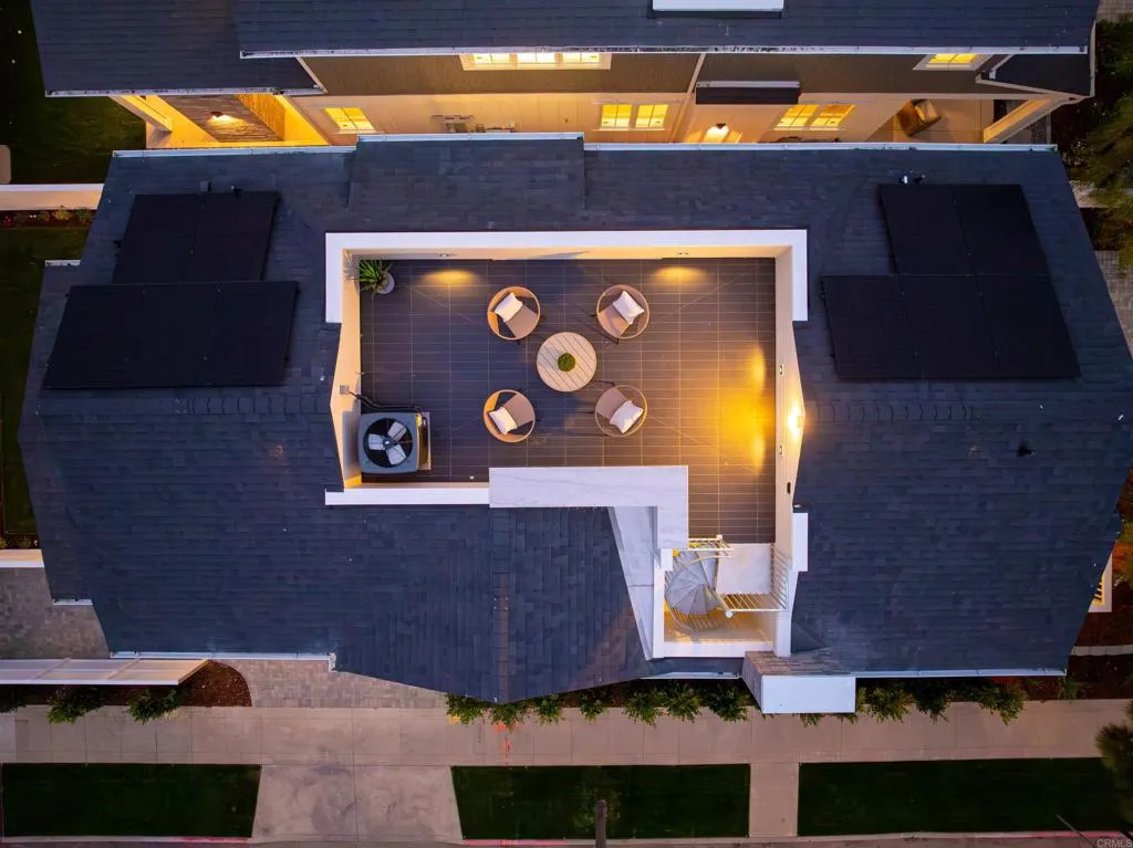 https://cdn.realtyfeed.com/cdn/127/306720017/609bc110390516a4c4580b697410c6ff.webp
