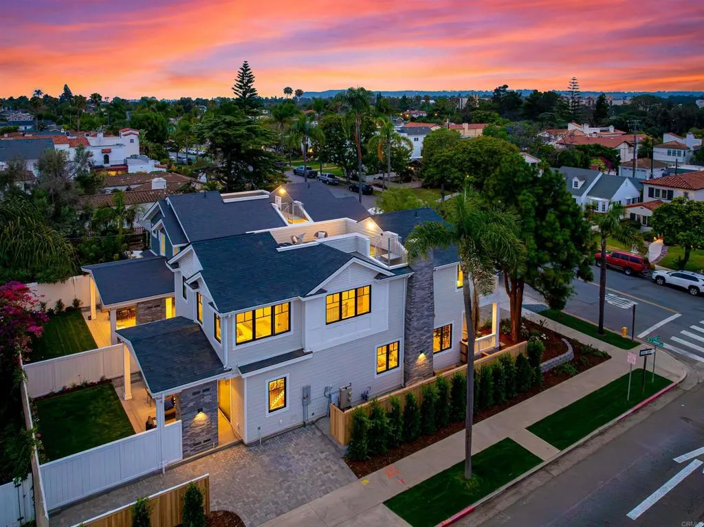 https://cdn.realtyfeed.com/cdn/127/306720017/6f0888e4573c507707f1d119d1730ad8.webp