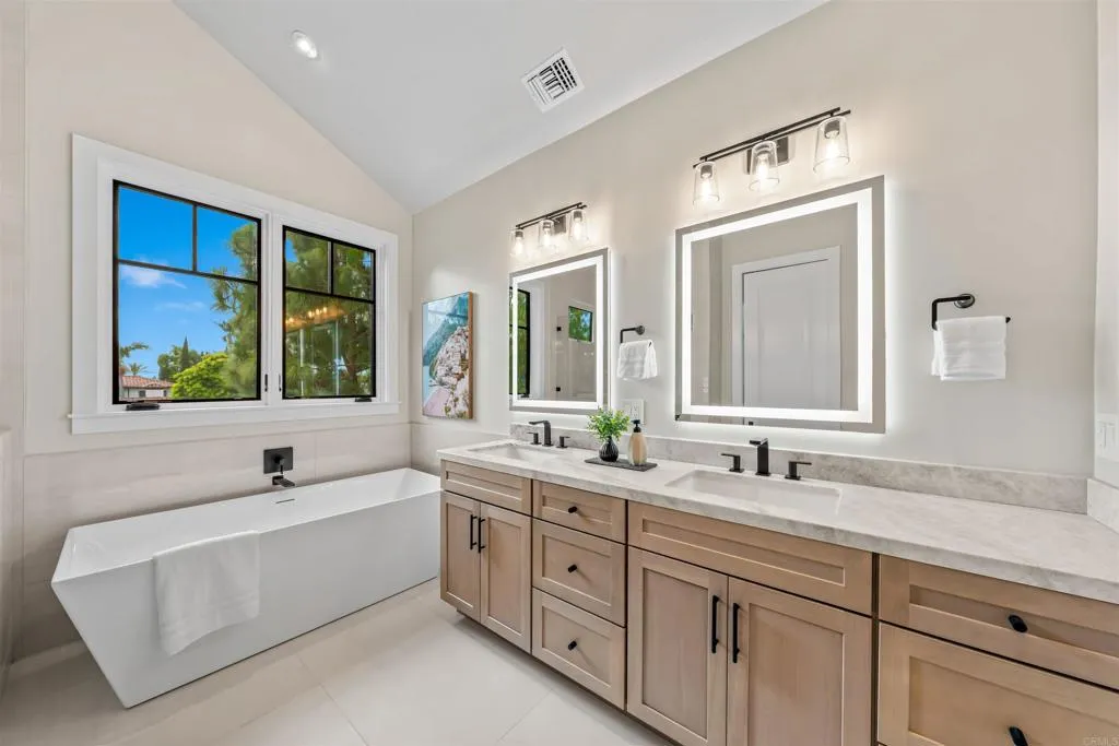 https://cdn.realtyfeed.com/cdn/127/306720017/b8056fe8785ca4d9fc800a48a167ad27.webp