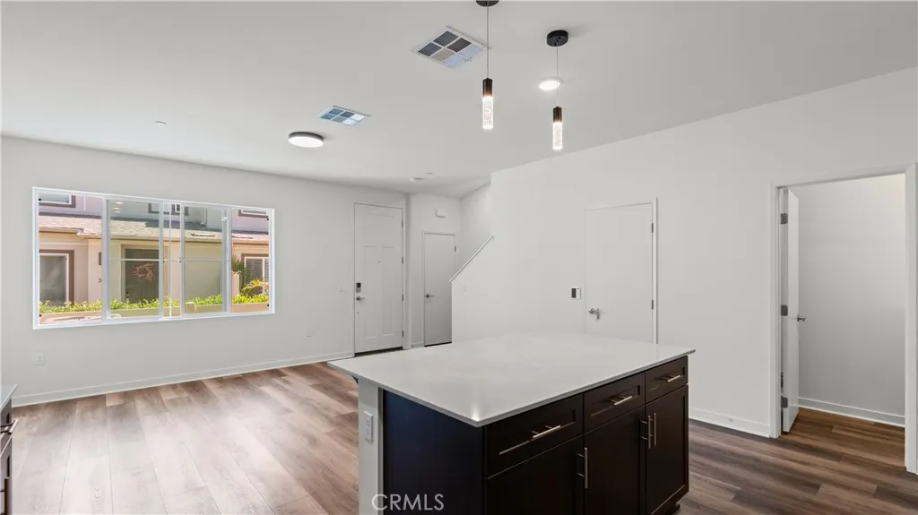 https://cdn.realtyfeed.com/cdn/127/306720023/9d1a747488bae5e10d148ffc3b978dcf.webp