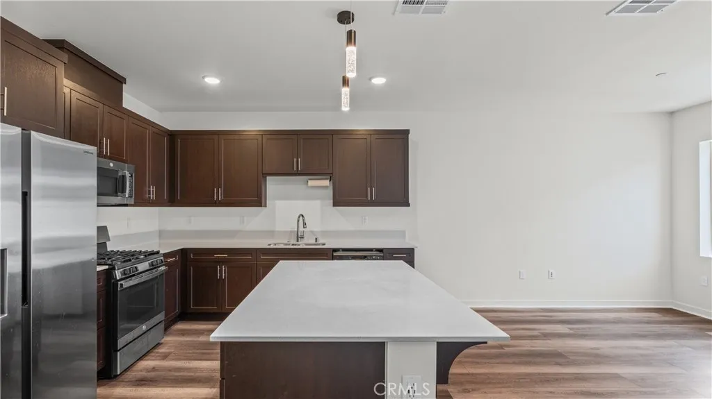 https://cdn.realtyfeed.com/cdn/127/306720023/d1cc800148e70ffb9ef5155e98da435c.webp