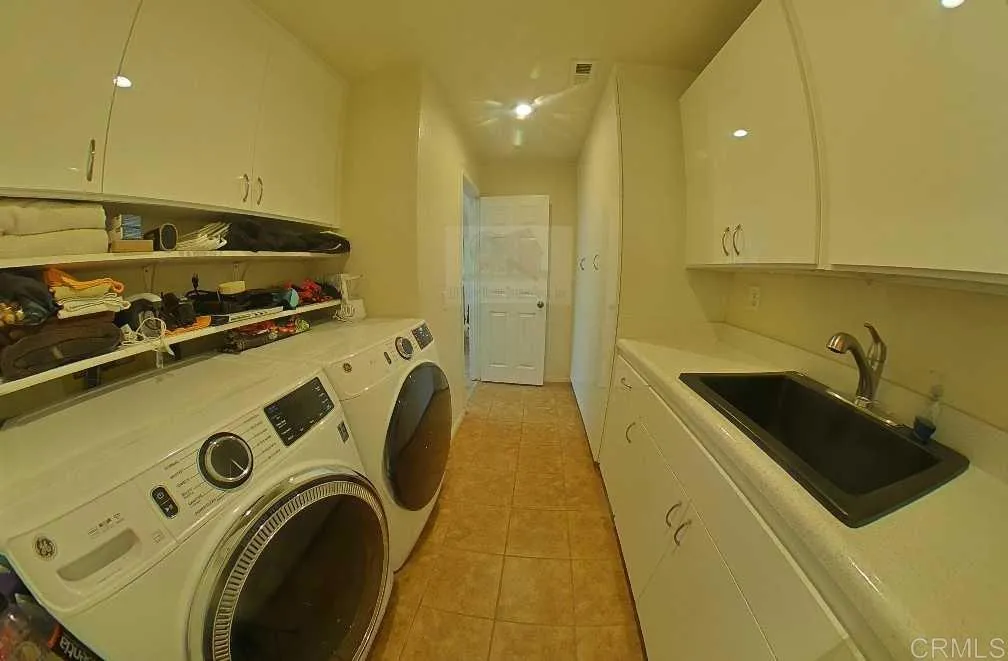 https://cdn.realtyfeed.com/cdn/127/306720040/09fd659495d6c162367a23a0493223ab.webp