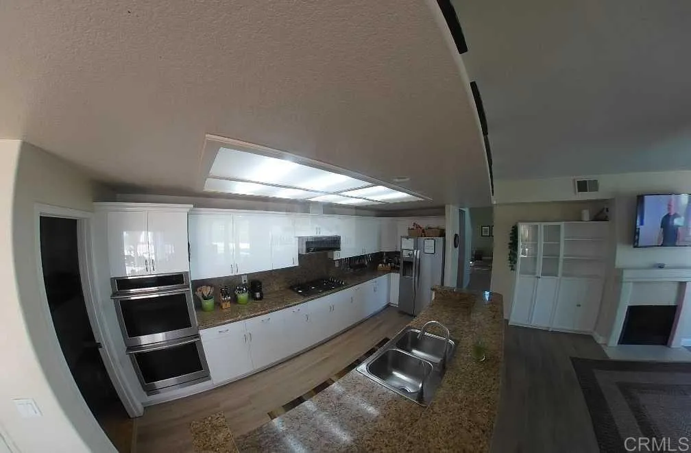 https://cdn.realtyfeed.com/cdn/127/306720040/31995f24039cb27665608e1983f17785.webp