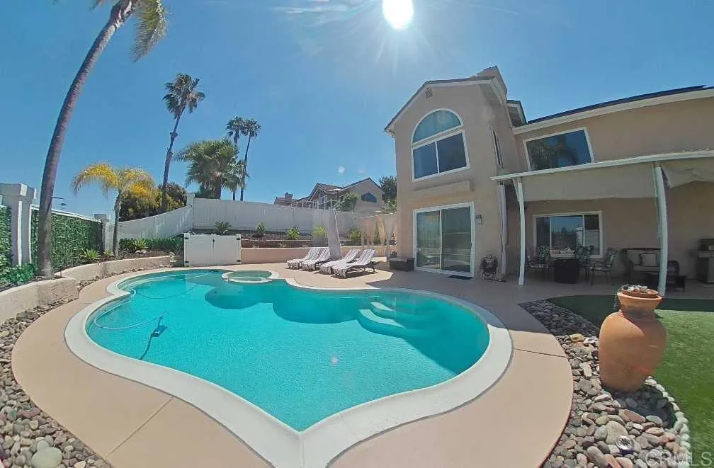 https://cdn.realtyfeed.com/cdn/127/306720040/3cb32658ce94097f743e1b6519fb3f1e.webp