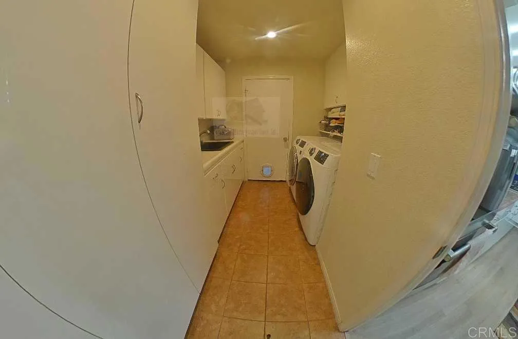 https://cdn.realtyfeed.com/cdn/127/306720040/8691a4a58c64308885f301bcaf599e24.webp