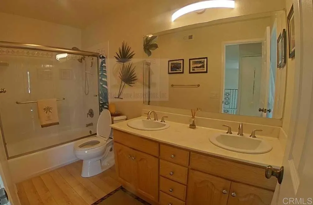 https://cdn.realtyfeed.com/cdn/127/306720040/ef16ff91ffec43fe554184e6bb271d24.webp
