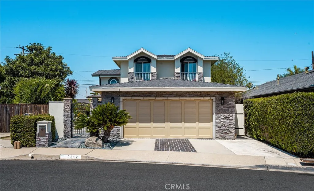 Costa Mesa, CA 92627