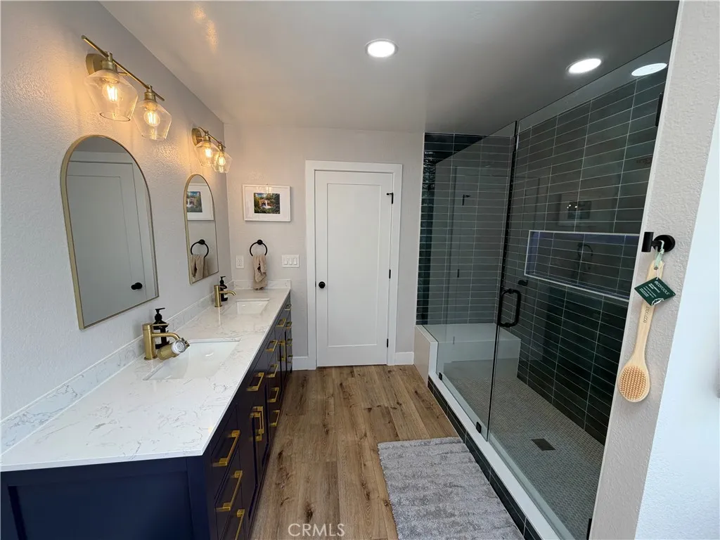 https://cdn.realtyfeed.com/cdn/127/306720094/ce707da9715e14ffa50e17868b2329b0.webp