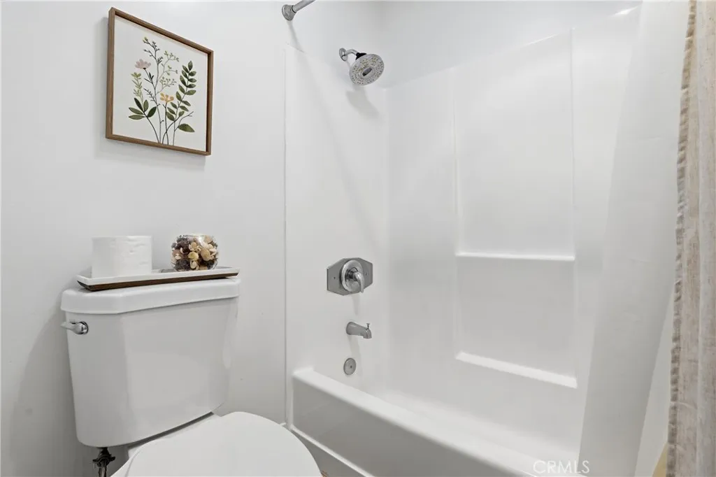 Photo #17: SW26106539 Listing: Photo #17