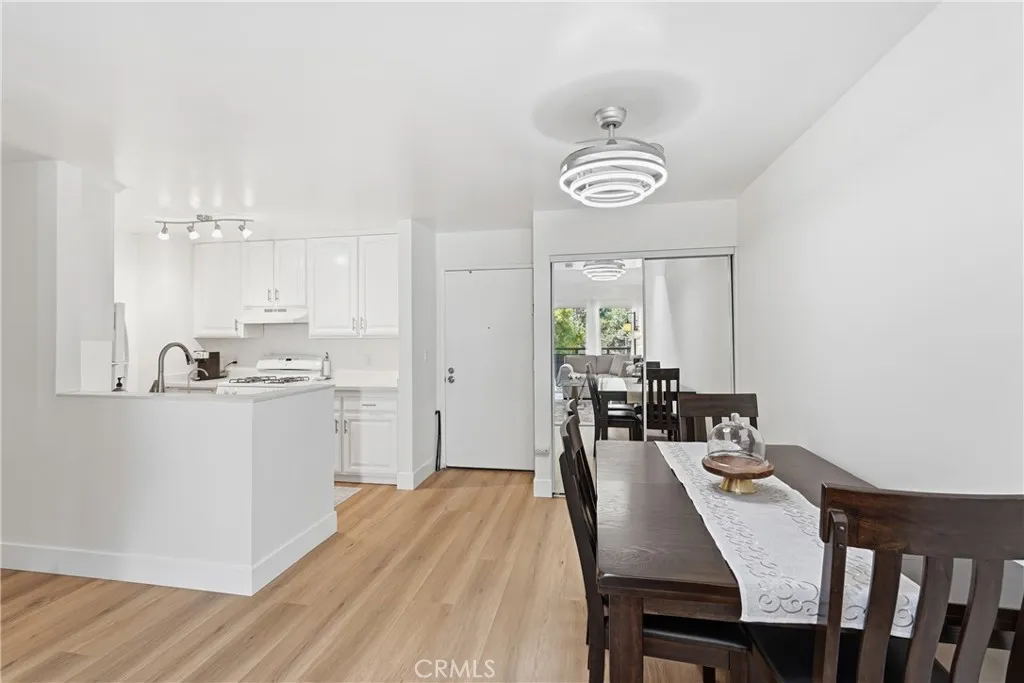 Photo #6: SW26106539 Listing: Photo #6