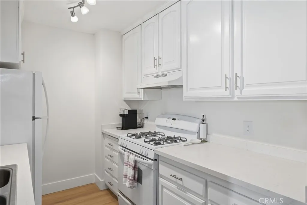 Photo #12: SW26106539 Listing: Photo #12