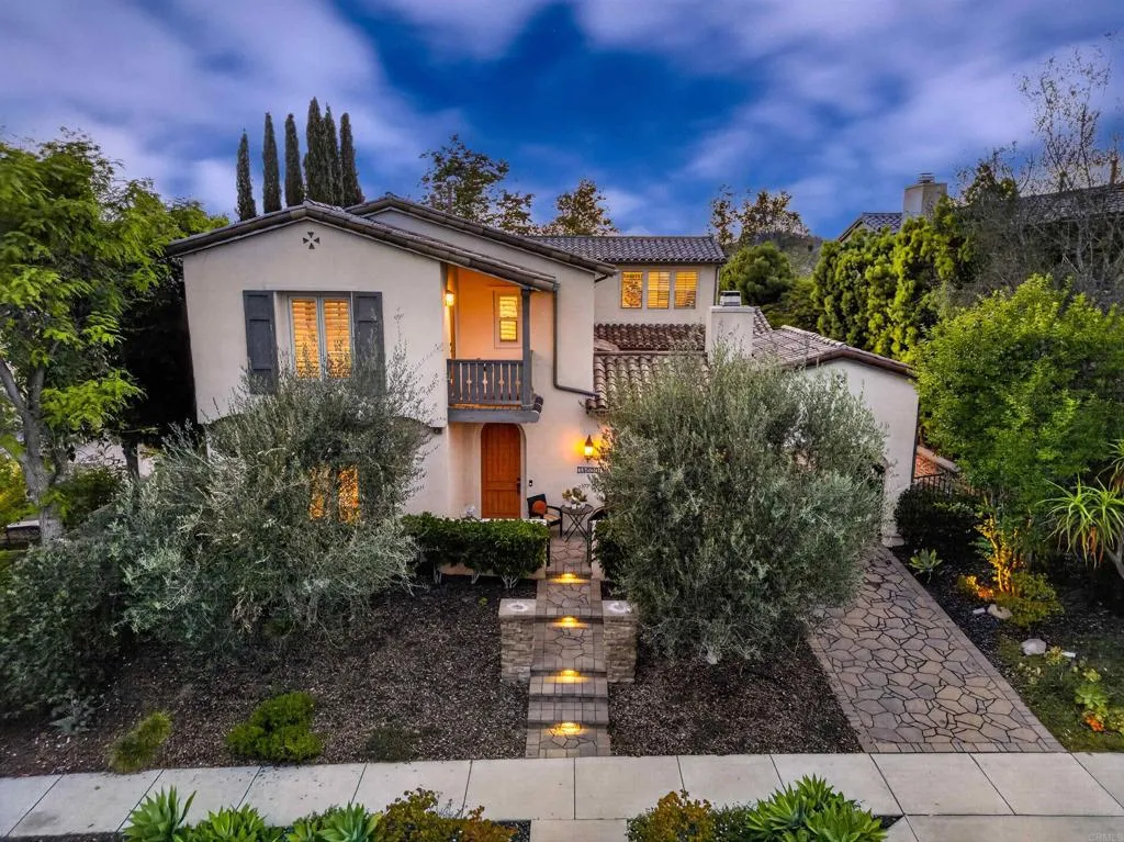 https://cdn.realtyfeed.com/cdn/127/306720106/0810b507e476cb2d2242cd17e682a972.webp