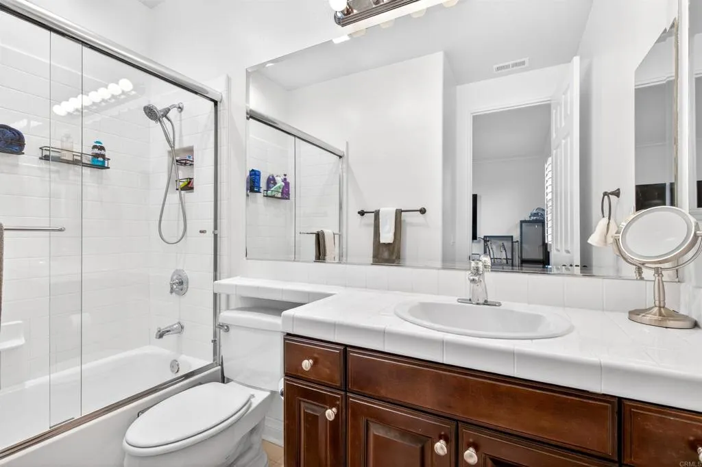 https://cdn.realtyfeed.com/cdn/127/306720106/373f966e47b4e6aee69d513112a79193.webp