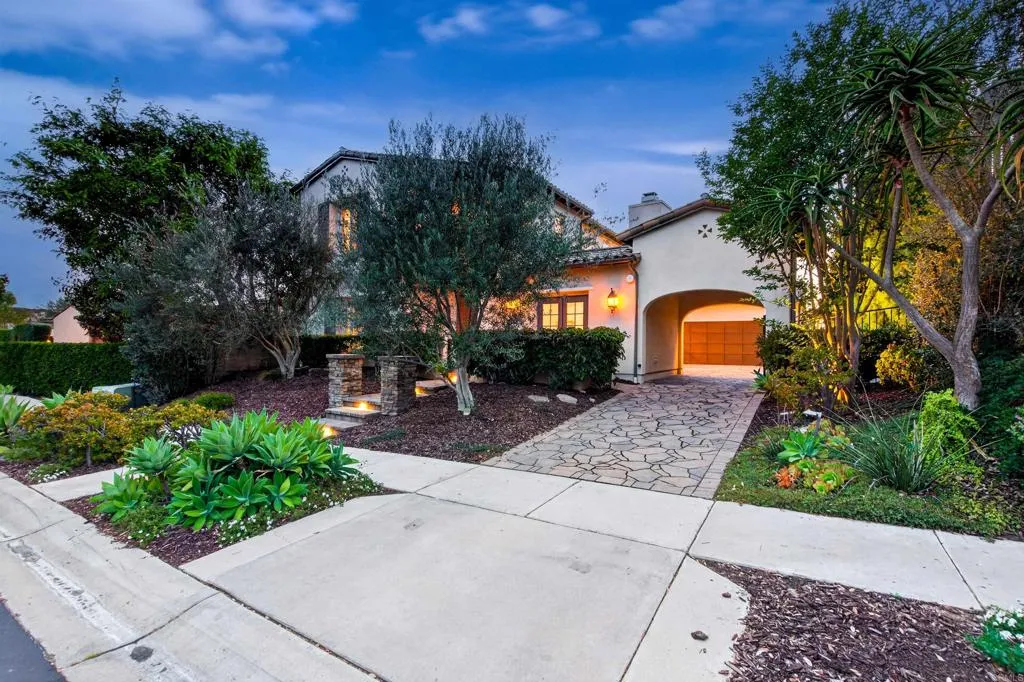 https://cdn.realtyfeed.com/cdn/127/306720106/3c4cce59aa2c1507cc704e8bcac1a931.webp