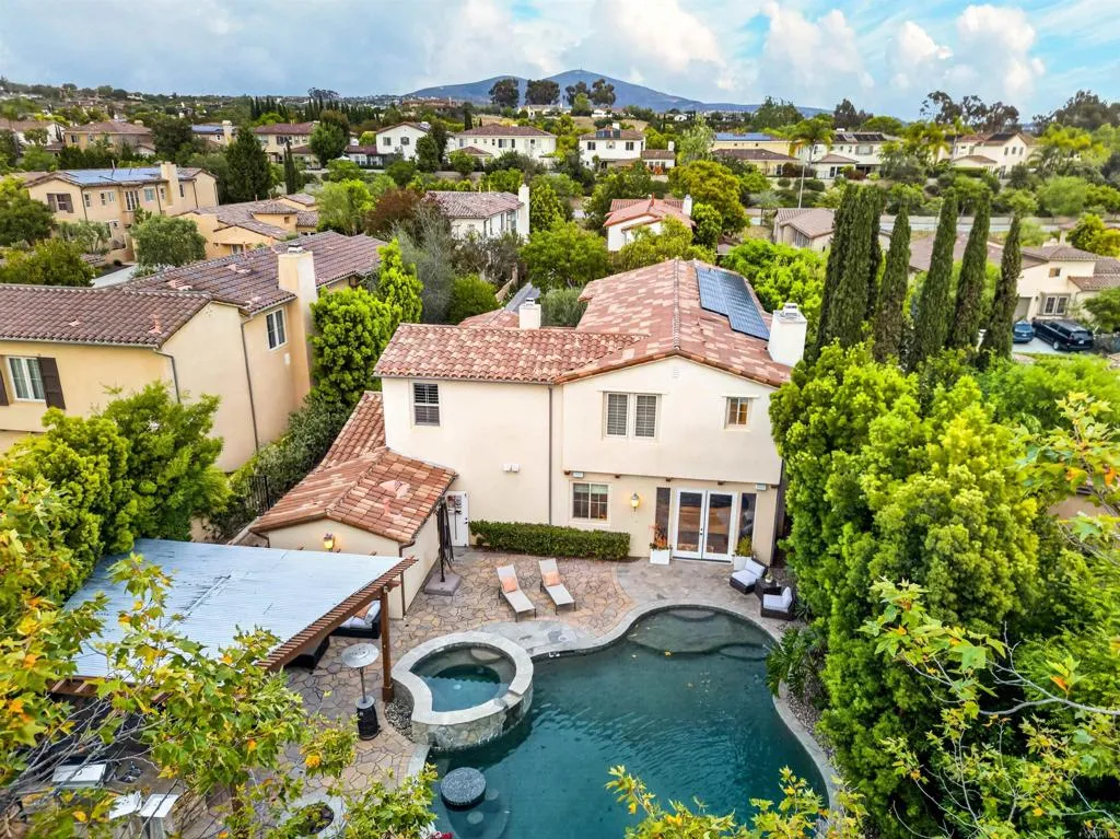 https://cdn.realtyfeed.com/cdn/127/306720106/5455706f83c65f2970878681adaade1c.webp