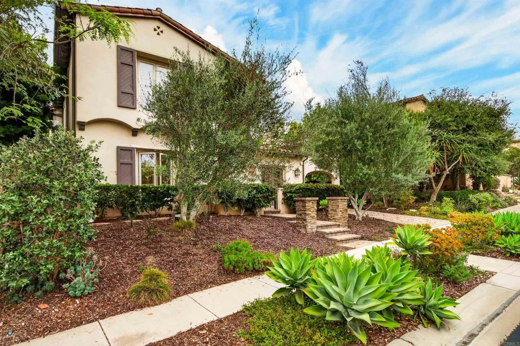 https://cdn.realtyfeed.com/cdn/127/306720106/62bb6e2d2ea0de1c56bade285908cfa6.webp