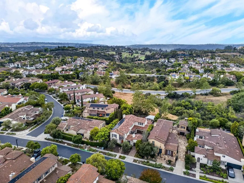 https://cdn.realtyfeed.com/cdn/127/306720106/d8ff0c646395857e33069c87734ed1ee.webp