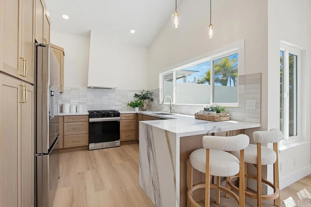 https://cdn.realtyfeed.com/cdn/127/306720142/1828a6f31f9e39e83e1e956117d764d0.webp