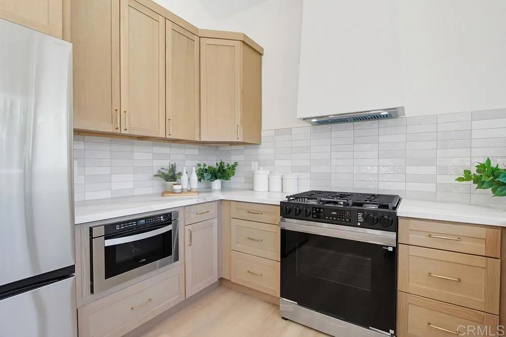 https://cdn.realtyfeed.com/cdn/127/306720142/ee5e150a7f15f055d7aebc518d6fd9a5.webp