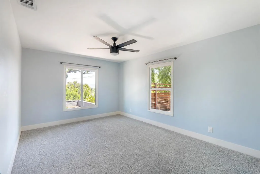 https://cdn.realtyfeed.com/cdn/127/306720146/2c1ab550c2149da8b409c8308fd46ea9.webp