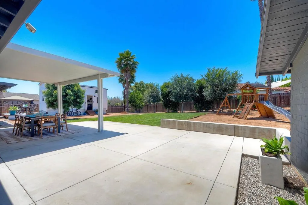 https://cdn.realtyfeed.com/cdn/127/306720146/8b287d7d8852078c039dcd2883c6d57c.webp