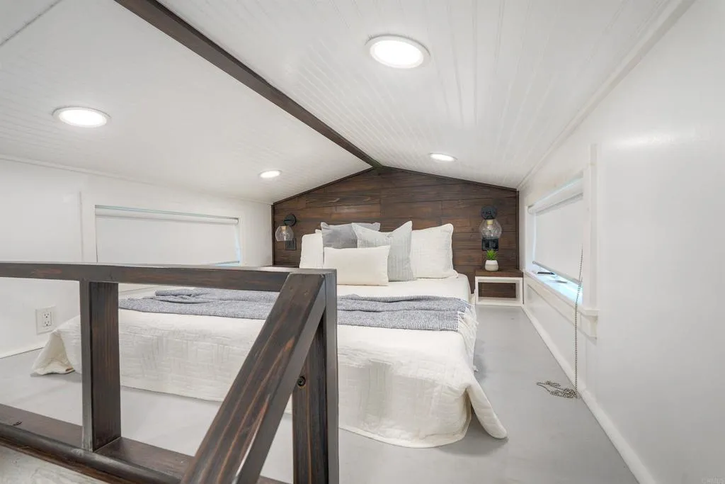 https://cdn.realtyfeed.com/cdn/127/306720146/a18d5cde5697e0e67a59d23e7b36ad42.webp