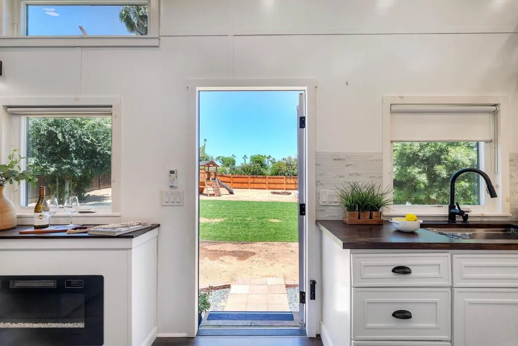 https://cdn.realtyfeed.com/cdn/127/306720146/b9ad5b0b8ce9f3f47a00332b0860e095.webp