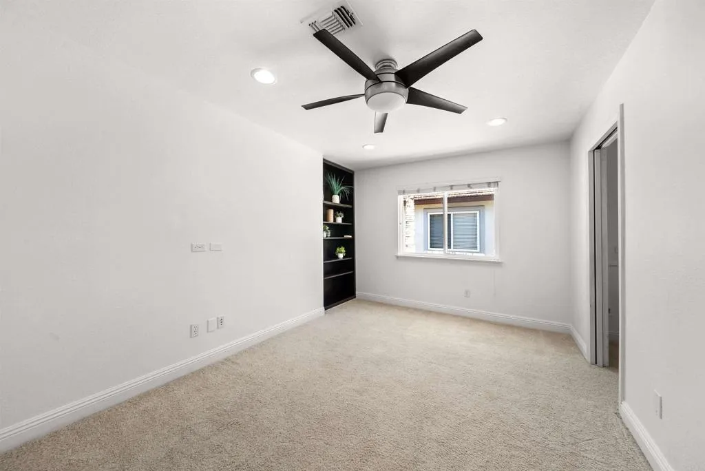 https://cdn.realtyfeed.com/cdn/127/306720154/e9c1d018d9669238bbfbd860de97040d.webp