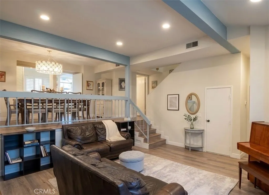 Tarzana, CA 91356