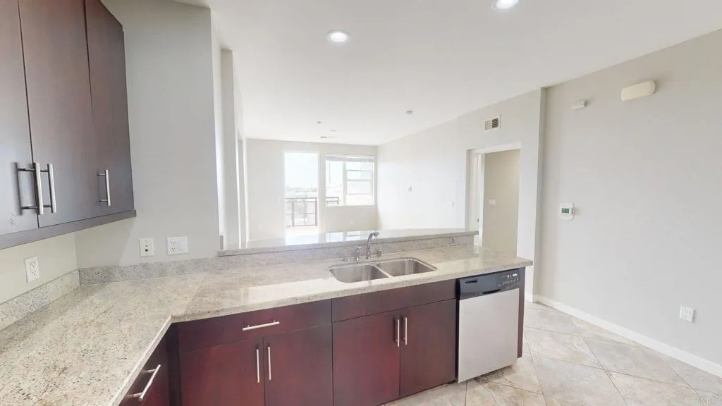 Photo #30: PTP2603771 Listing: Photo #30