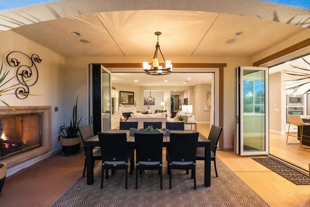 https://cdn.realtyfeed.com/cdn/127/306720261/6f2ea9c717eca0a30bf31fd774fcc3b1.webp