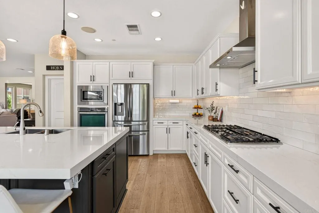 https://cdn.realtyfeed.com/cdn/127/306720261/7fa1bab77b91b8aabb1ebd457c84fd31.webp