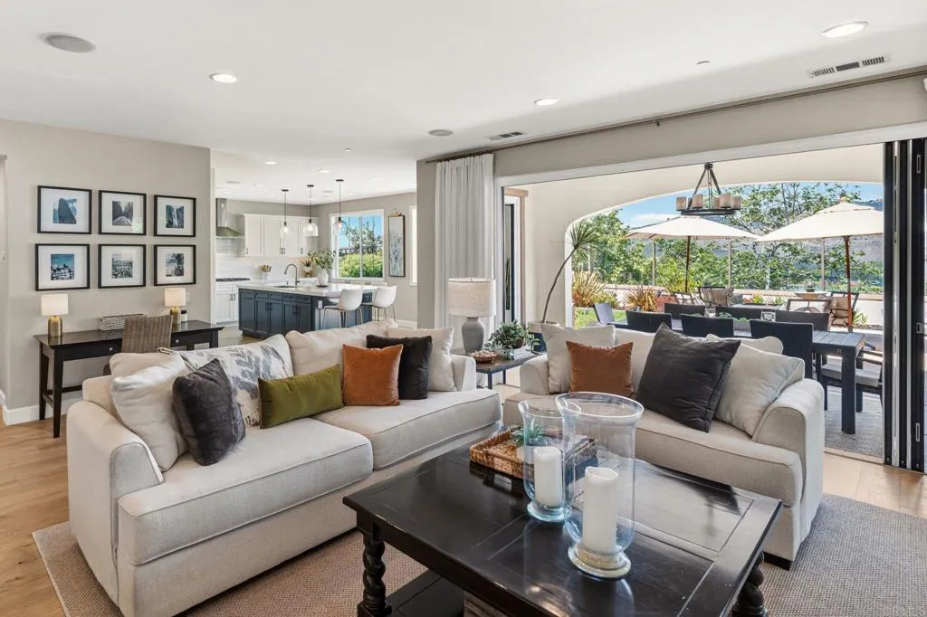 https://cdn.realtyfeed.com/cdn/127/306720261/d1803f291fd3f61f31dc493cfbc18529.webp