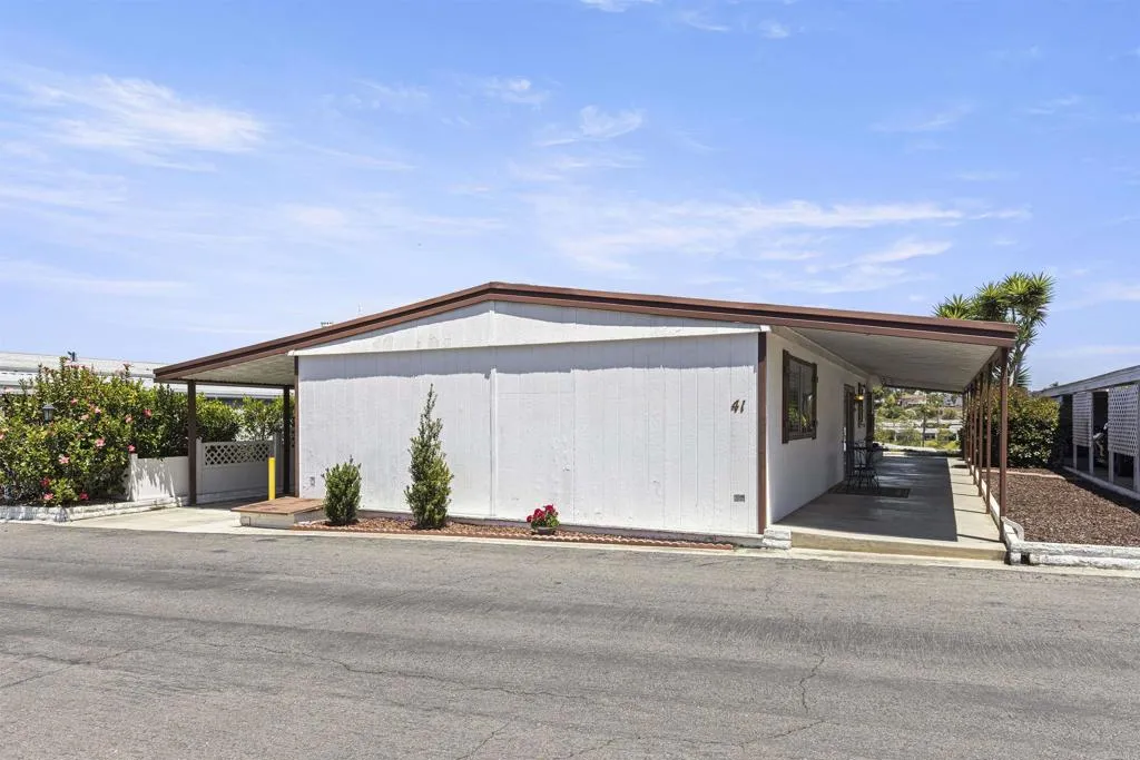https://cdn.realtyfeed.com/cdn/127/306720313/06ae589c83e0c30d38d12fd108fe7802.webp