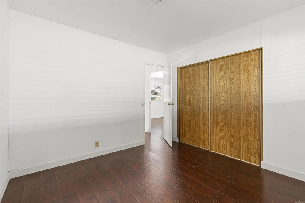 https://cdn.realtyfeed.com/cdn/127/306720313/230c380f25d0efd07990ca1ae81fe584.webp