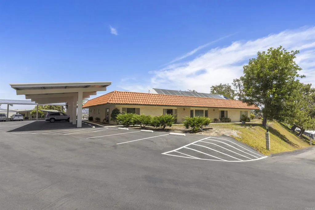 https://cdn.realtyfeed.com/cdn/127/306720313/497e130f5fee2d9adbe5c236ba5454b0.webp