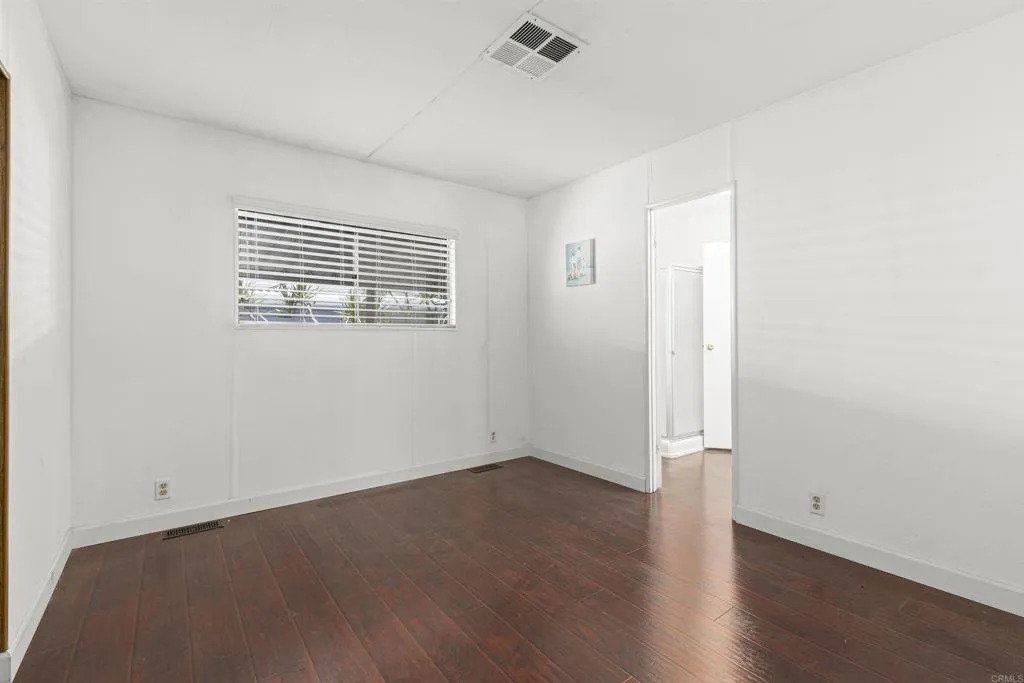 https://cdn.realtyfeed.com/cdn/127/306720313/b65fe77e75221a68f550532a56e1b804.webp
