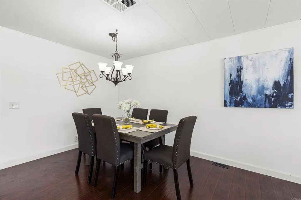 https://cdn.realtyfeed.com/cdn/127/306720313/b8d730fccf3f304714056e2c0ea7f484.webp
