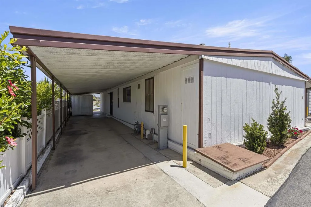 https://cdn.realtyfeed.com/cdn/127/306720313/ea88ee7743c44f7f30e71f39ecd87603.webp
