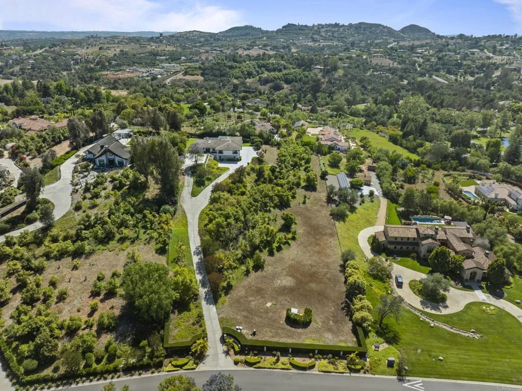 https://cdn.realtyfeed.com/cdn/127/306720332/0ab5a270c4e50e32a6b39da6d63e45e3.webp