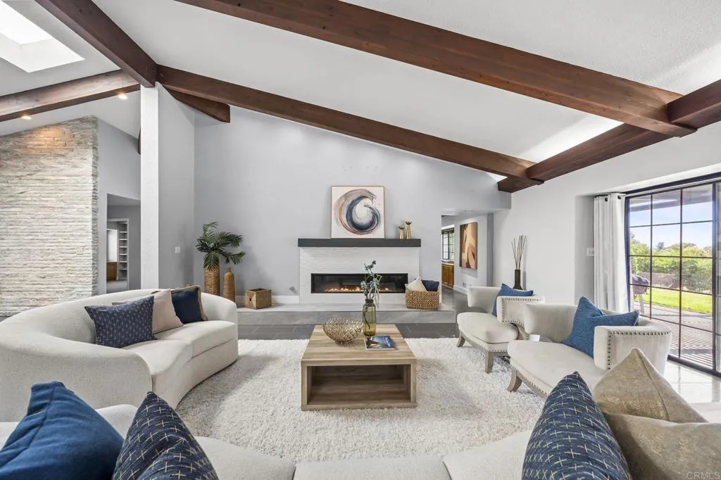 https://cdn.realtyfeed.com/cdn/127/306720332/343567fc628e0ffae06c09ebd9d56467.webp
