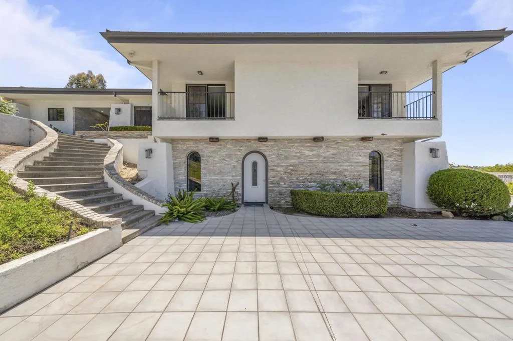https://cdn.realtyfeed.com/cdn/127/306720332/6898cc258612c930dfea7fc45380d2b2.webp