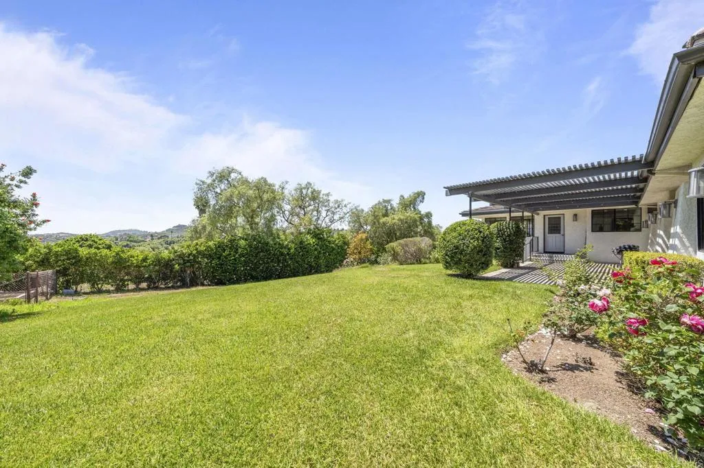 https://cdn.realtyfeed.com/cdn/127/306720332/a21dc03855802ca078a7f909dc161dff.webp