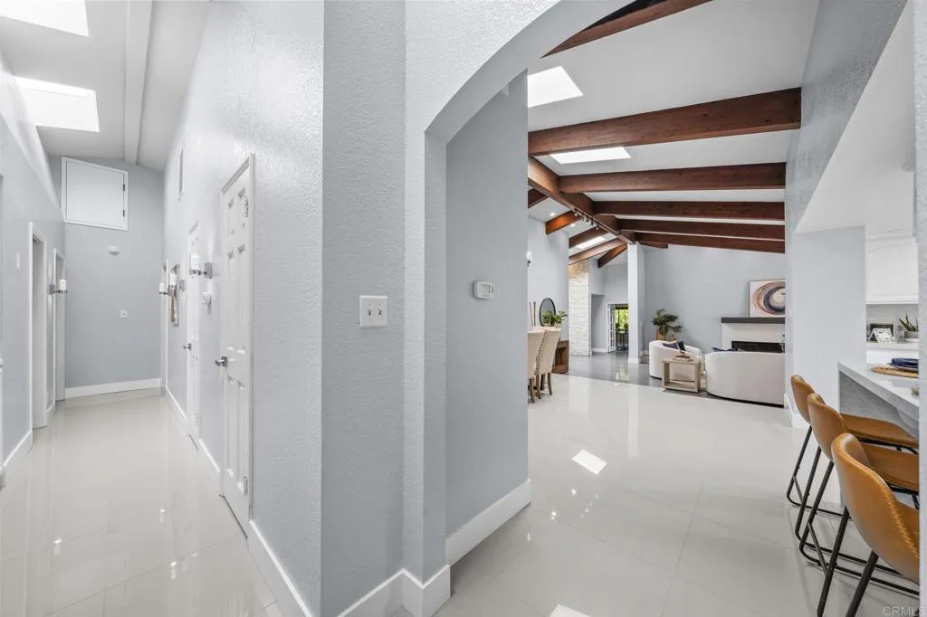 https://cdn.realtyfeed.com/cdn/127/306720332/ccf102d3b23e39a06f11f9ffdade0527.webp
