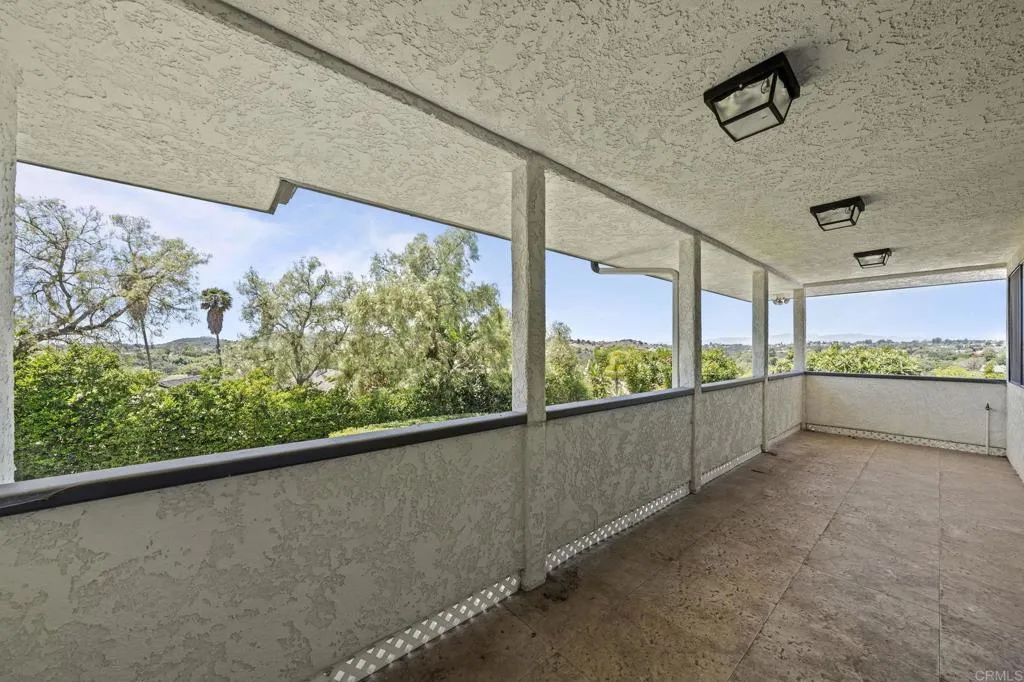 https://cdn.realtyfeed.com/cdn/127/306720332/e3a95d8816bb8bebe882617a14818a49.webp