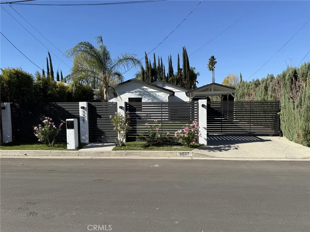 Tarzana, CA 91356