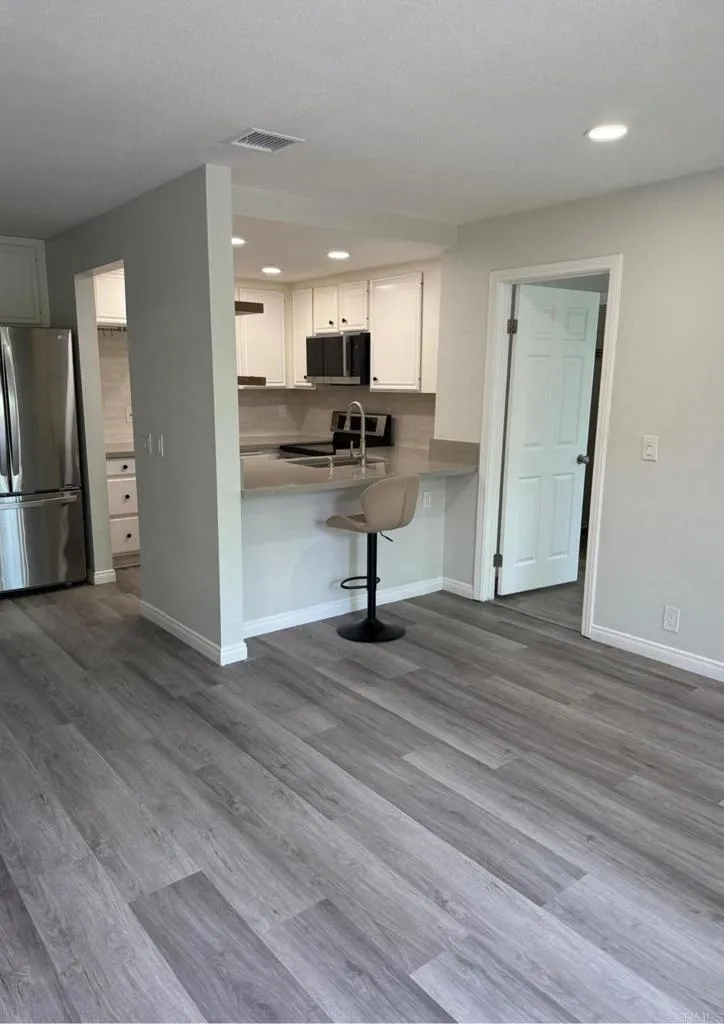 https://cdn.realtyfeed.com/cdn/127/306720378/ce09d437b941277493c20bdf69f8a259.webp