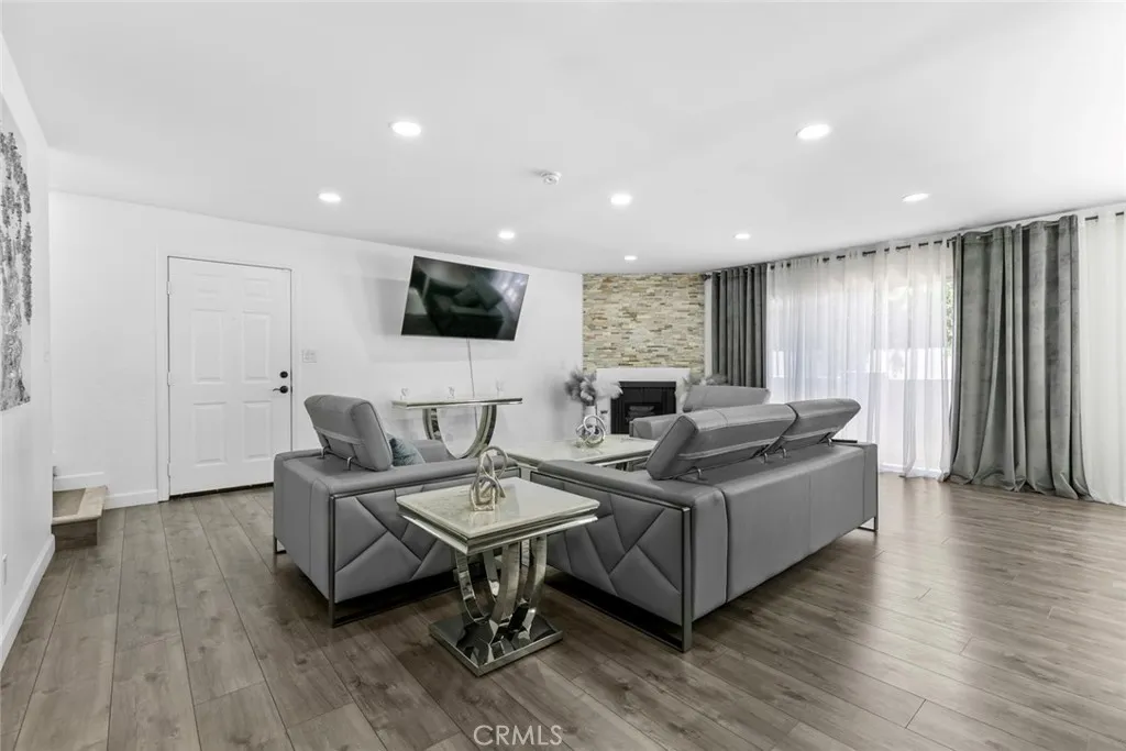 Panorama City, CA 91402