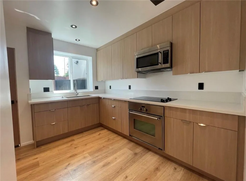 Burbank, CA 91506