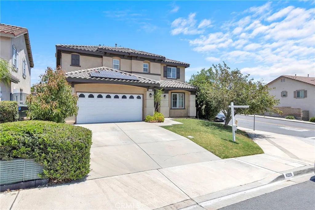 6229 Eaglemont, Fontana, CA 92336 - Photo 4 of 38, Fontana, CA